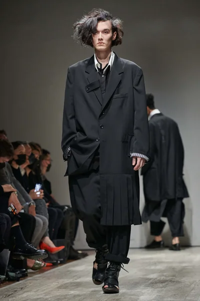 Look 37